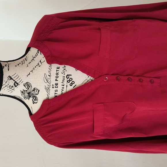 Elegant Red Women's Top - Picture 5 of 9